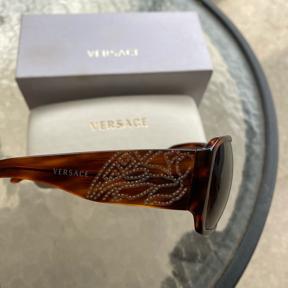 100% Authentic Versace Sunglasses - image 3